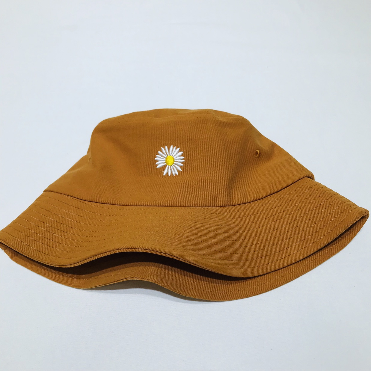 Small chrysanthemum fisherman's hat and sun hat Application Scenario