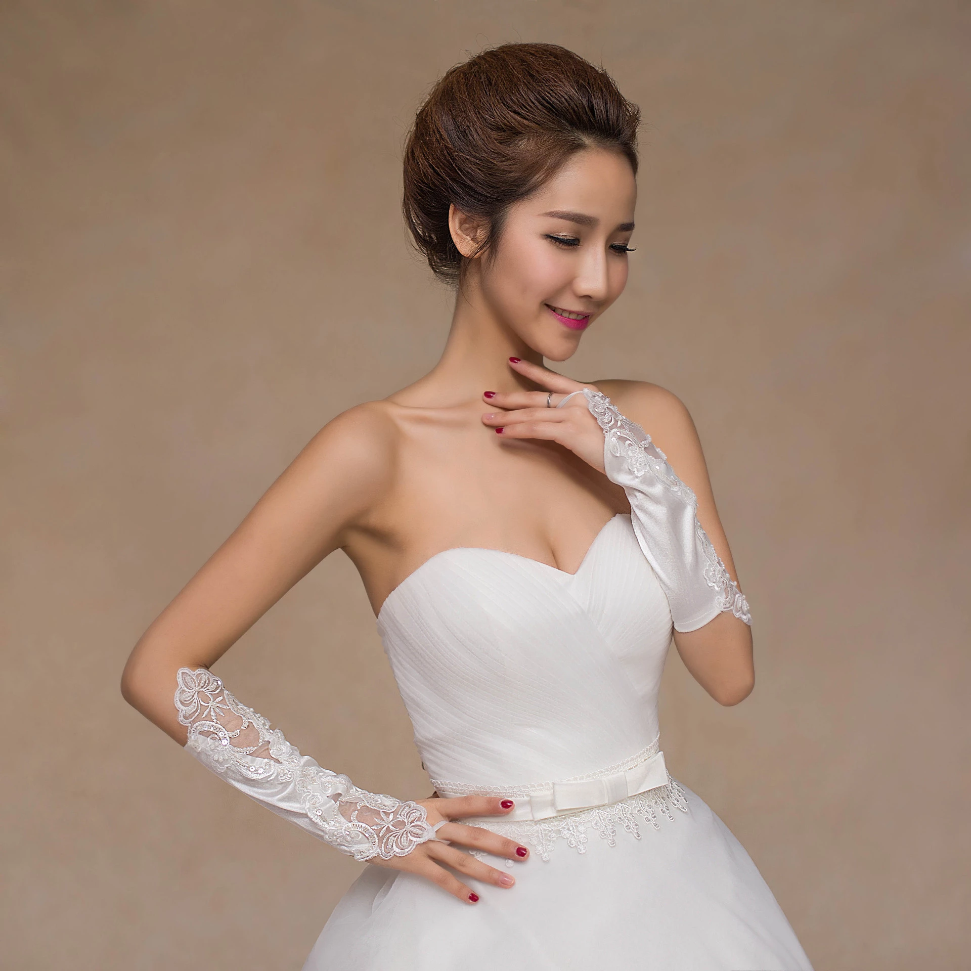 New bride wedding dress wedding gloves Korean long double - head embroidered glove manufacturers direct sale Application Scenario