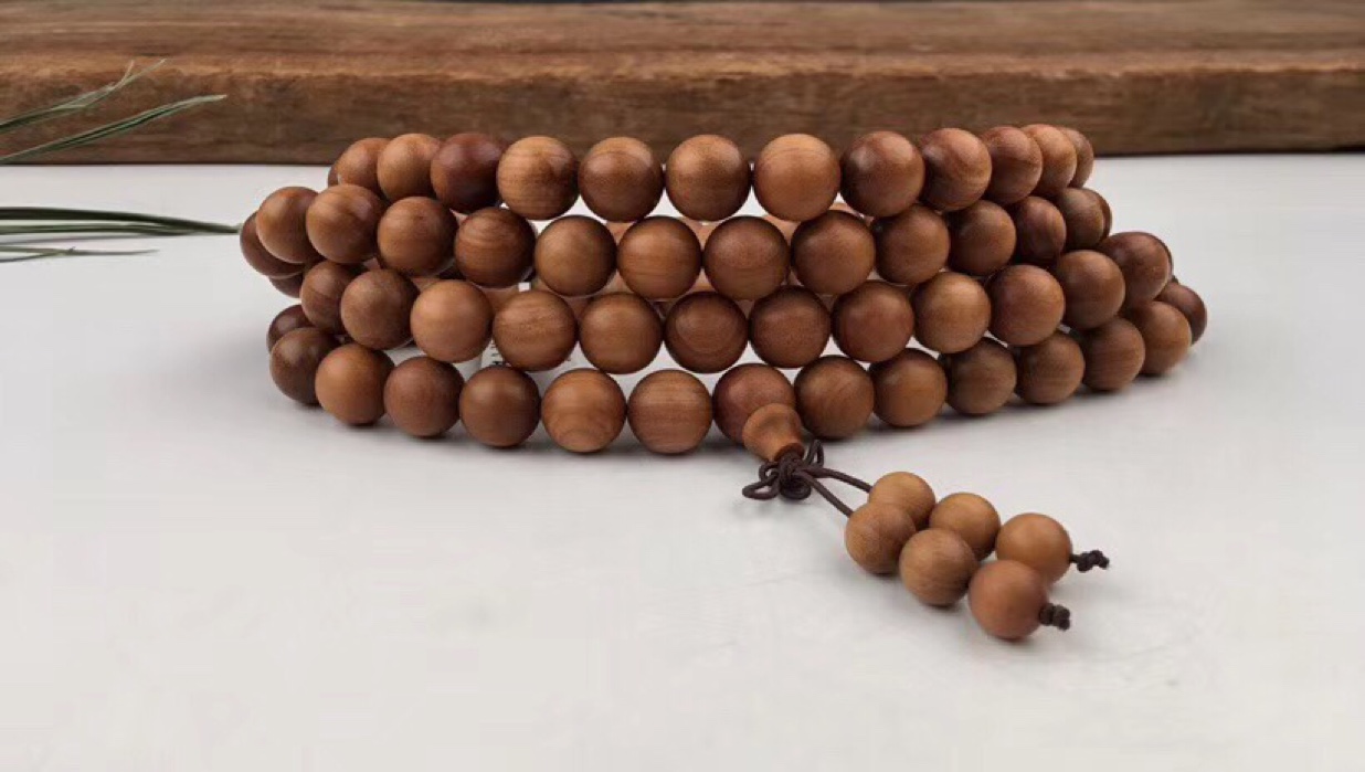 "Wu Mei" Premium 108-piece Indian sandalwood bracelet and necklace Item Picture
