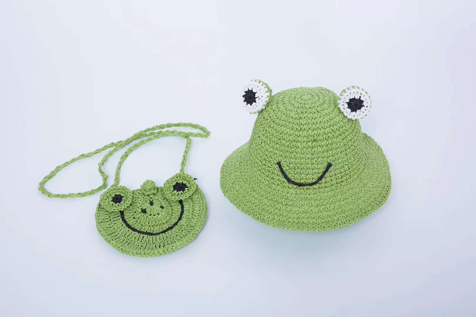 Cute baby frog hat