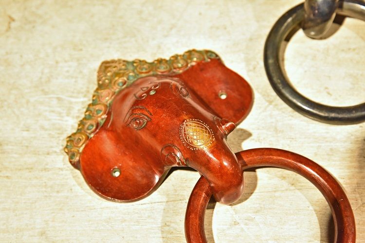 手工象头铜门环B款白底实物图