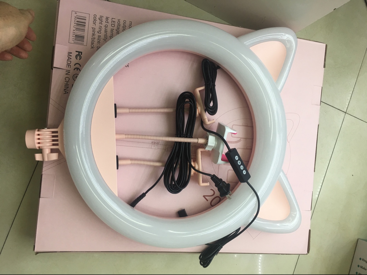 猫美颜直播补光灯产品图