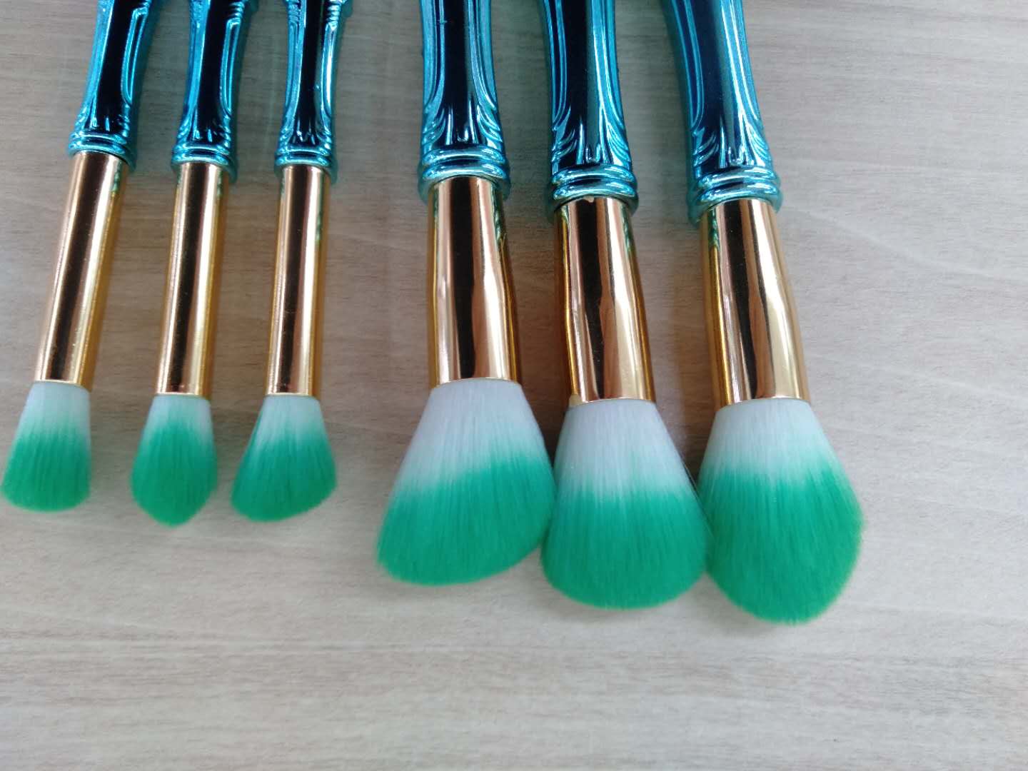 6 sets of makeup brushes, loose brush, eyebrow brush, 0 blue, green head new makeup brushes details Picture