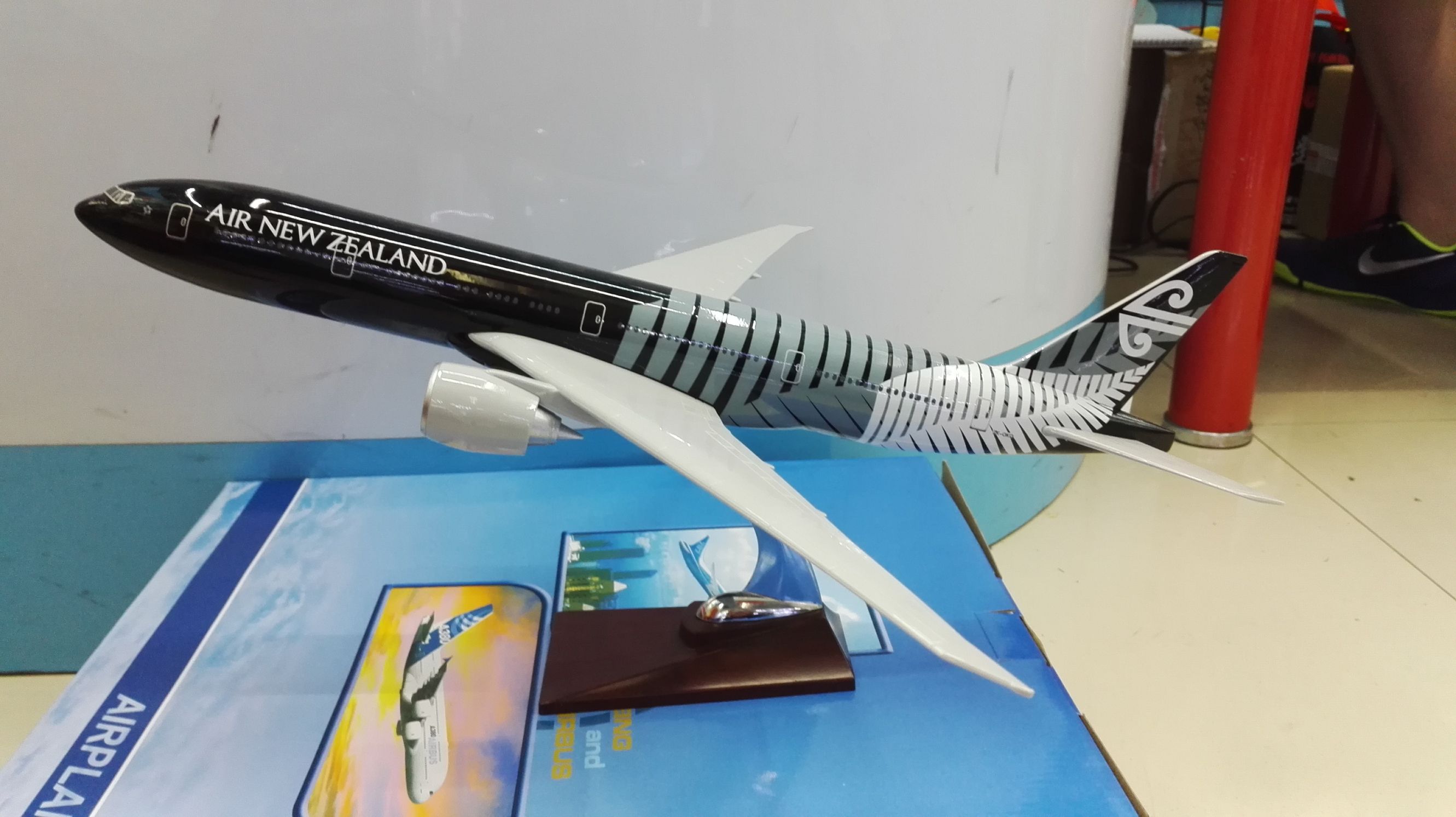 Model aircraft (Air New Zealand B777) simulation aircraft model synthetic resin model aircraft model