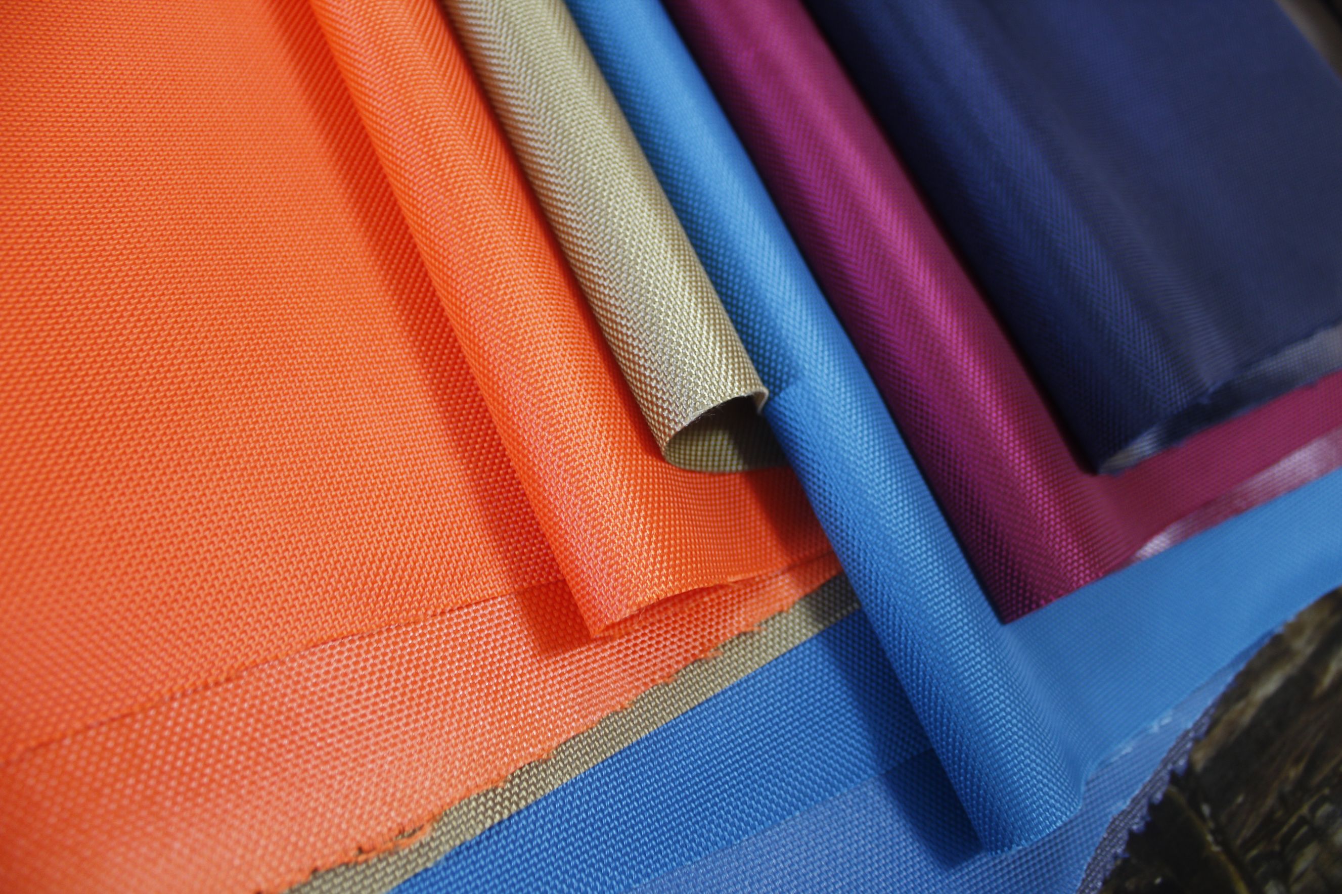 1680D double-strand acrylic Oxford cloth fabric luggage, Oxford cloth luggage handle box fabric Application Scenario