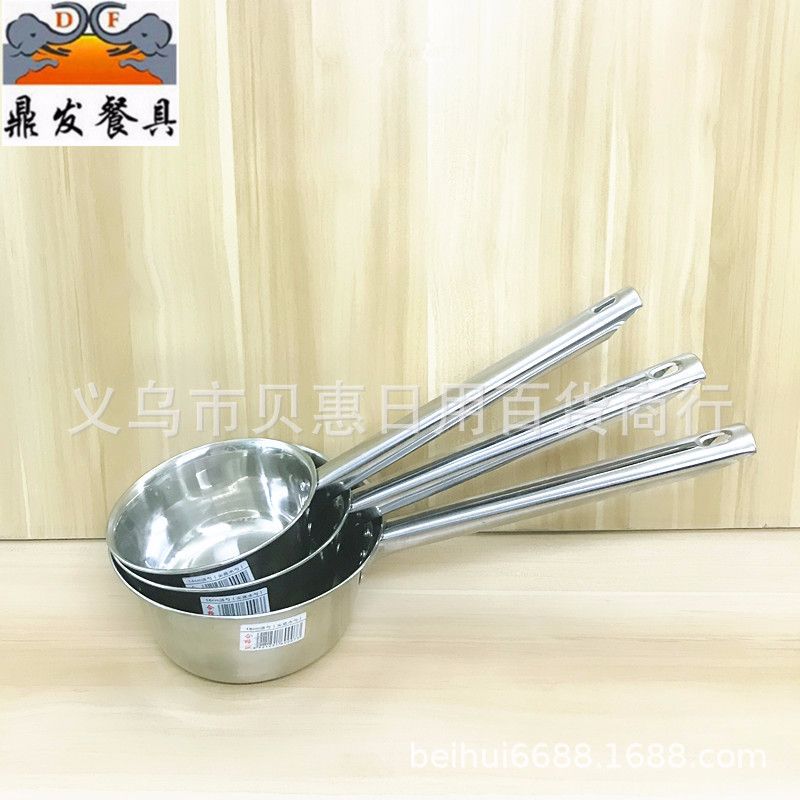 The manufacturer directly sells a stainless steel water ladle for square handle of tableware and ladle and quite kitchen supplies