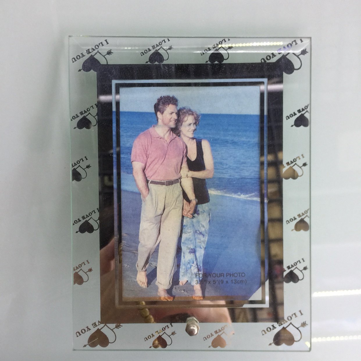 A glass frame cleanses the heart thumbnail