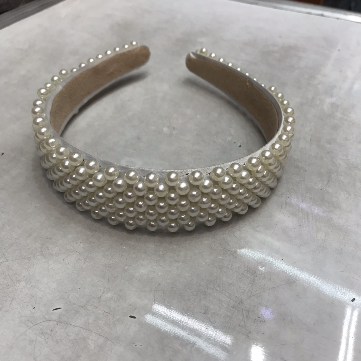 Pearl head buckle 5 thumbnail