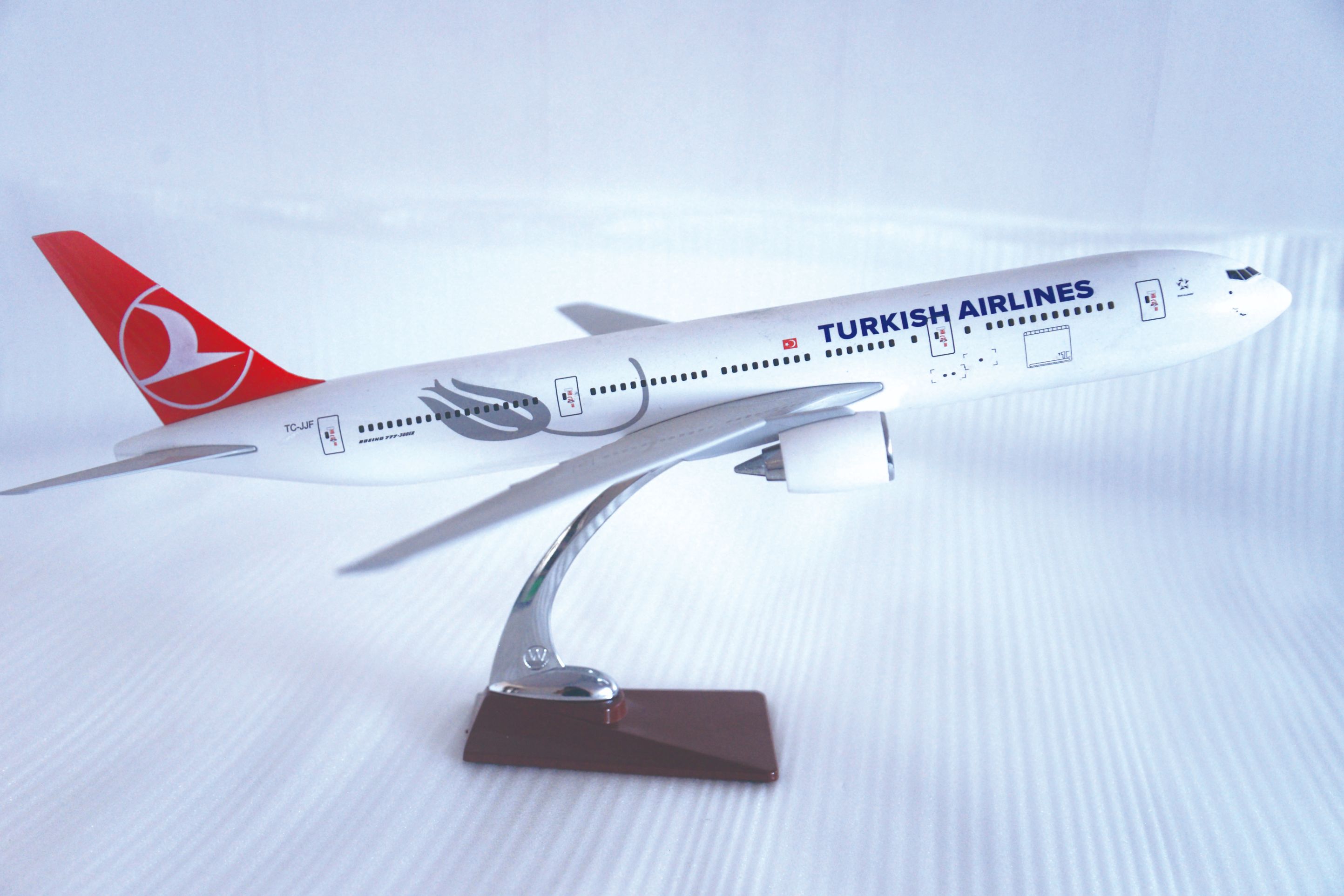 飞机模型（土耳其航空B777）仿真飞机模型  合成树脂飞机模型图
