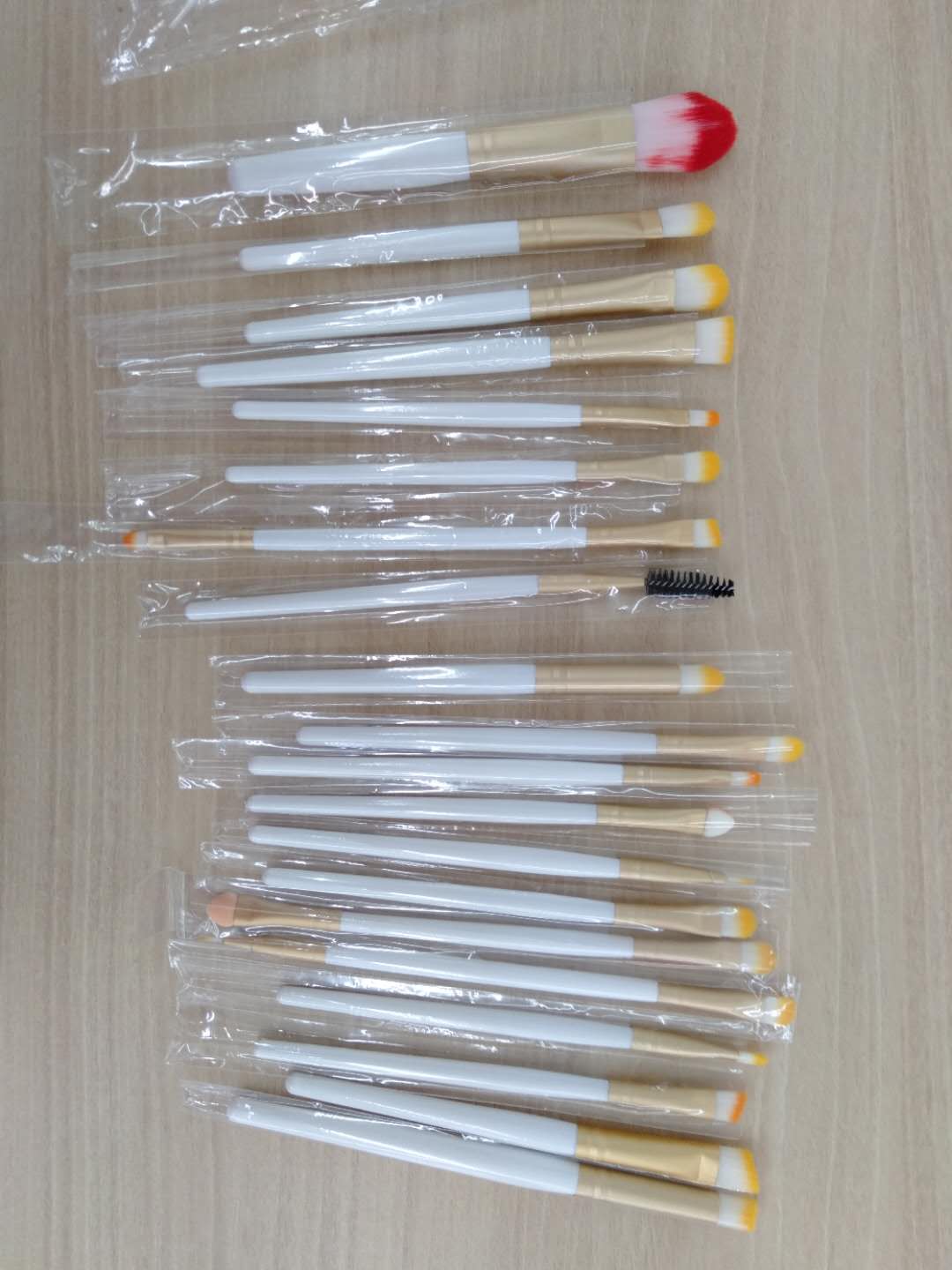 20 sets of brush makeup brush foundation brush brow brush large eye shadow brush eyelash roll full figure