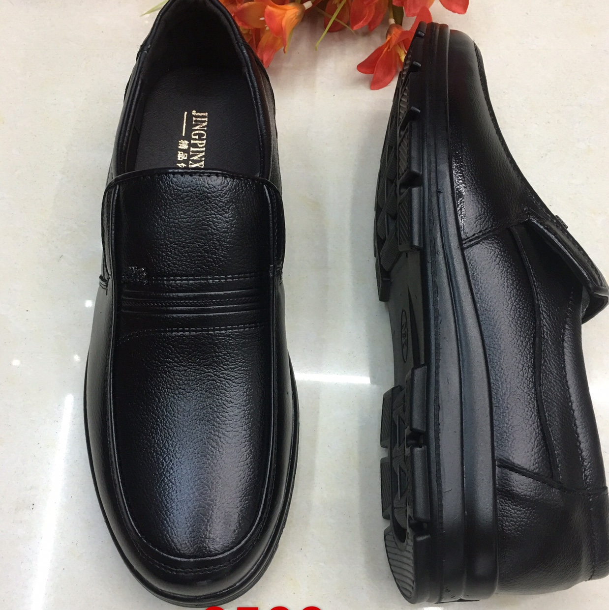 Cowhide single shoes