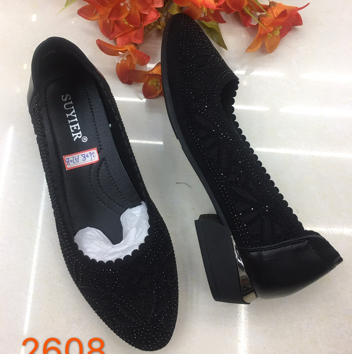 Women's leather shoes