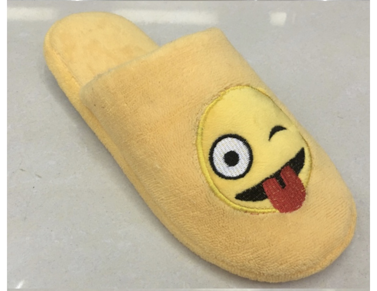 Hot style QQ expression home cotton slippers floor drag soft bottom female drag Application Scenario