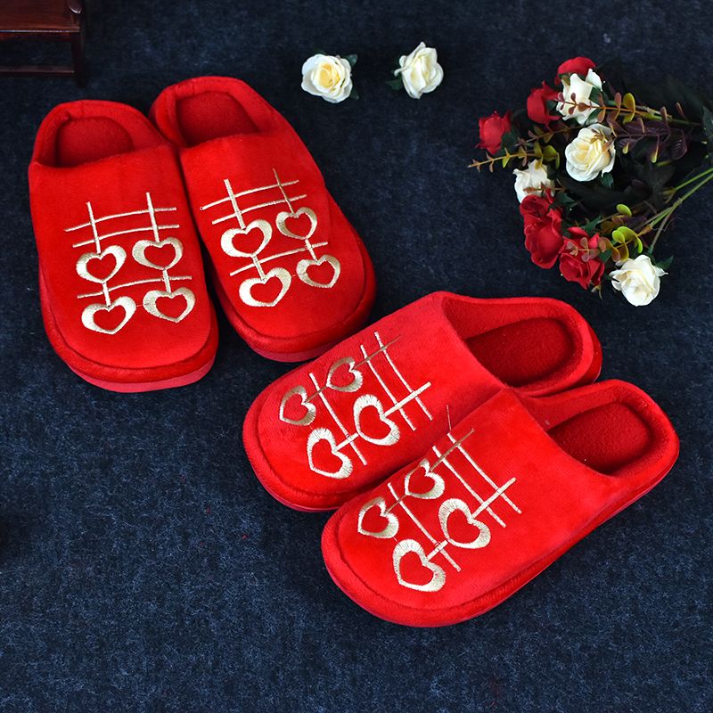 Wedding cotton slippers and embroidered red slippers