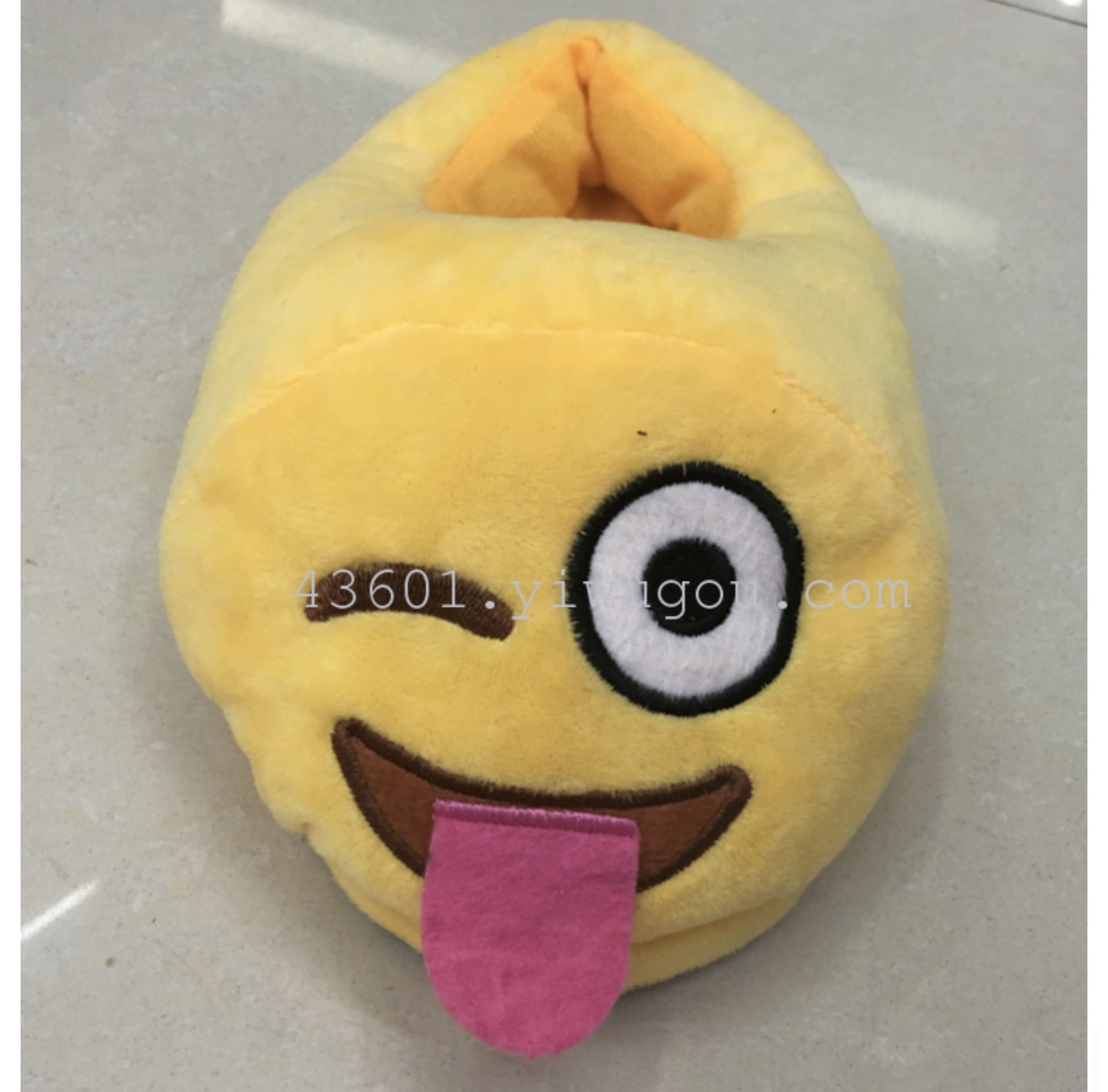 Best-selling QQ emoji slippers, cartoon plush slippers, qq emoji full-heel home warm wool slippers Item Picture