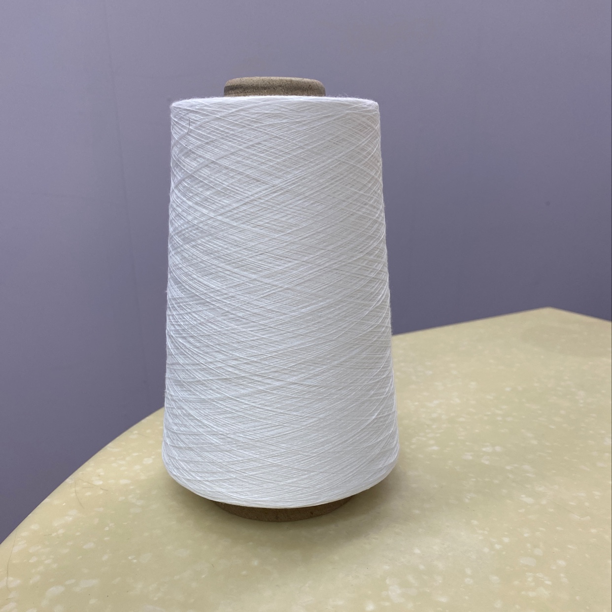 21-count - 32-count colored polyester yarn: Extra white cotton yarn