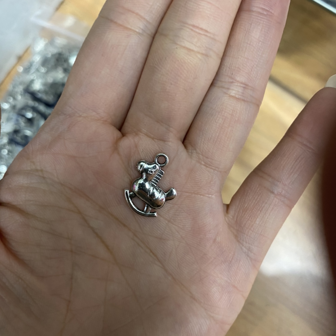 Alloy pendant thumbnail