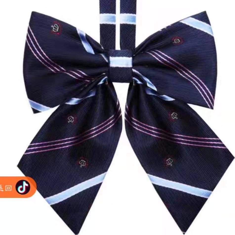 2. Tie and bow tie details Picture