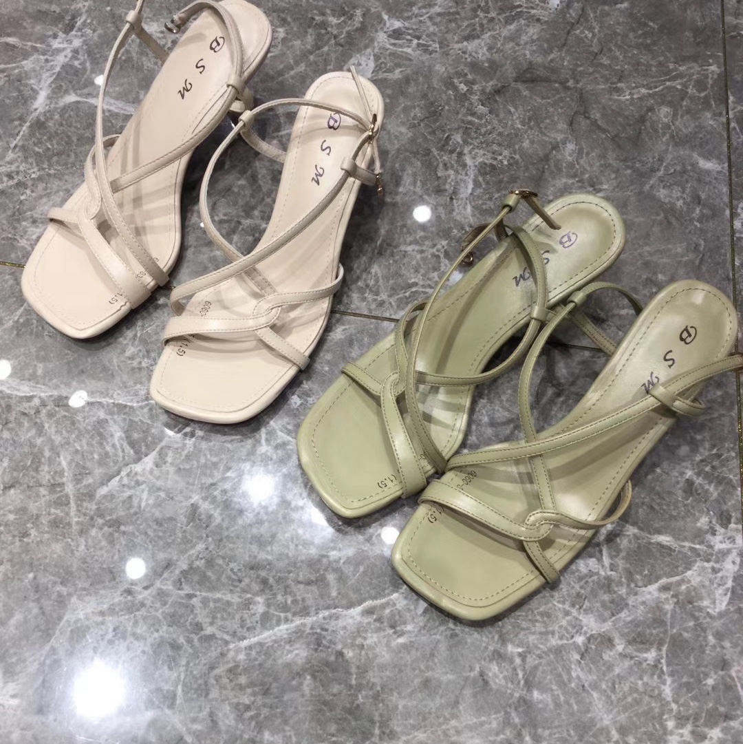 Peep-Toe Sandals With Skinny Heels