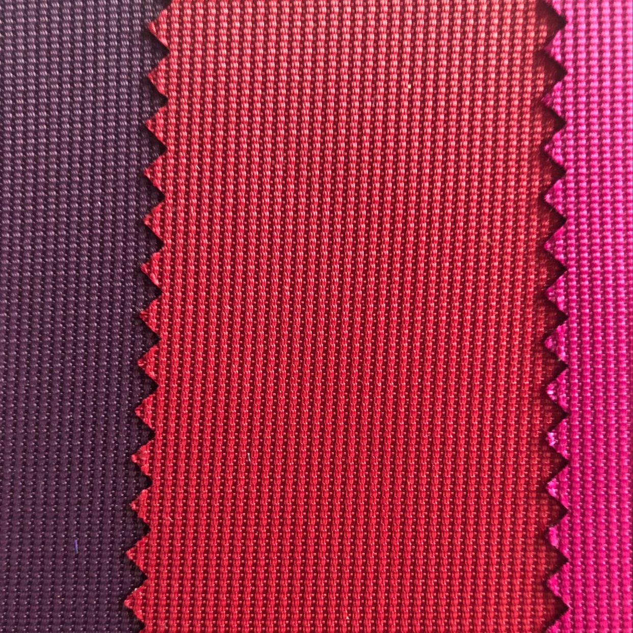 厂家直销热销新款牙签布pvc牛津布.细三股 牙签纹牛津布箱包手袋提花面料 皮革大量现货各种高中档箱包面料