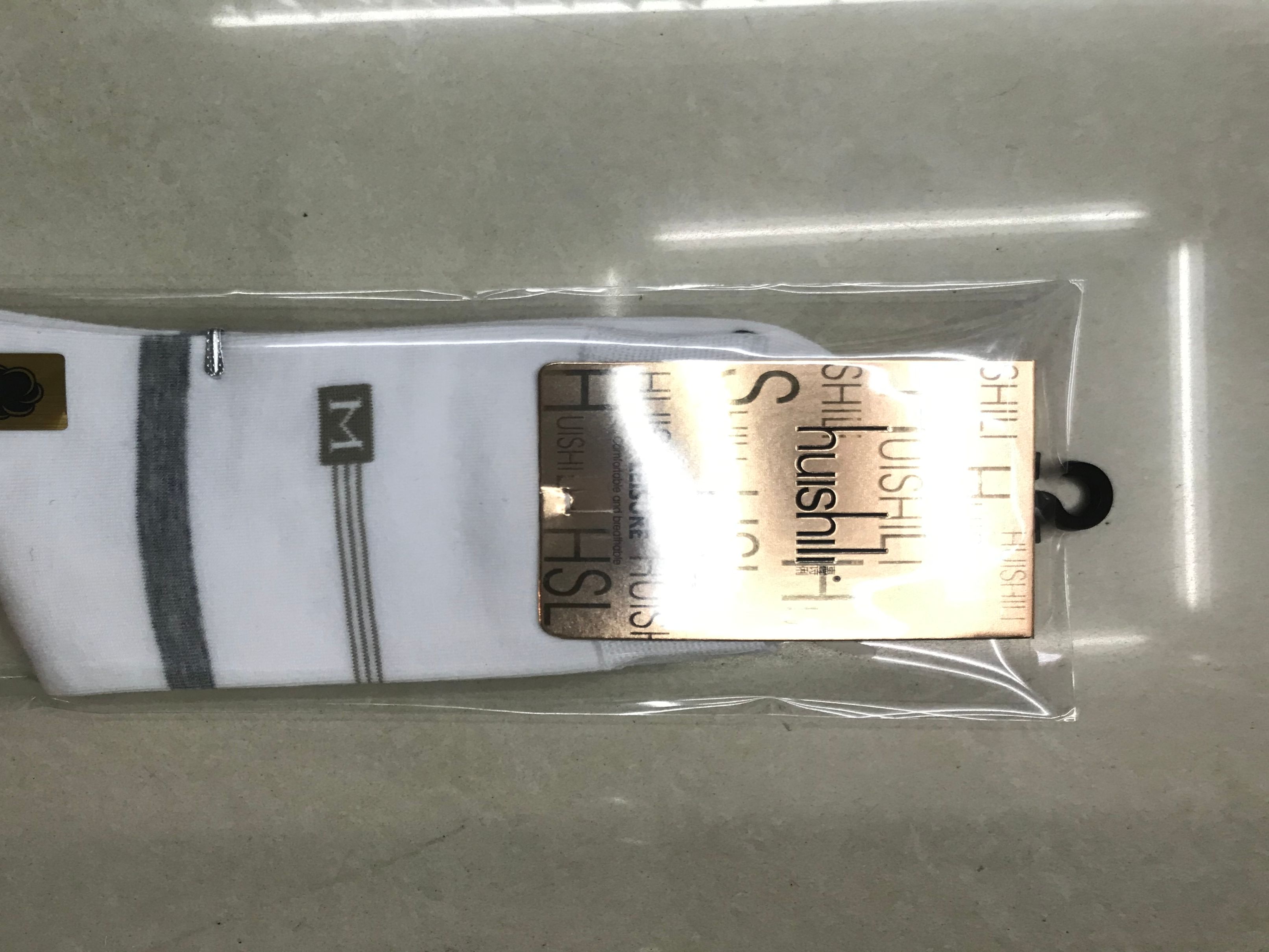 Huishili Men's Socks 2020 New Autumn and Winter thick high-waisted casual sports socks High top factory direct sales box men's socks detail image 2