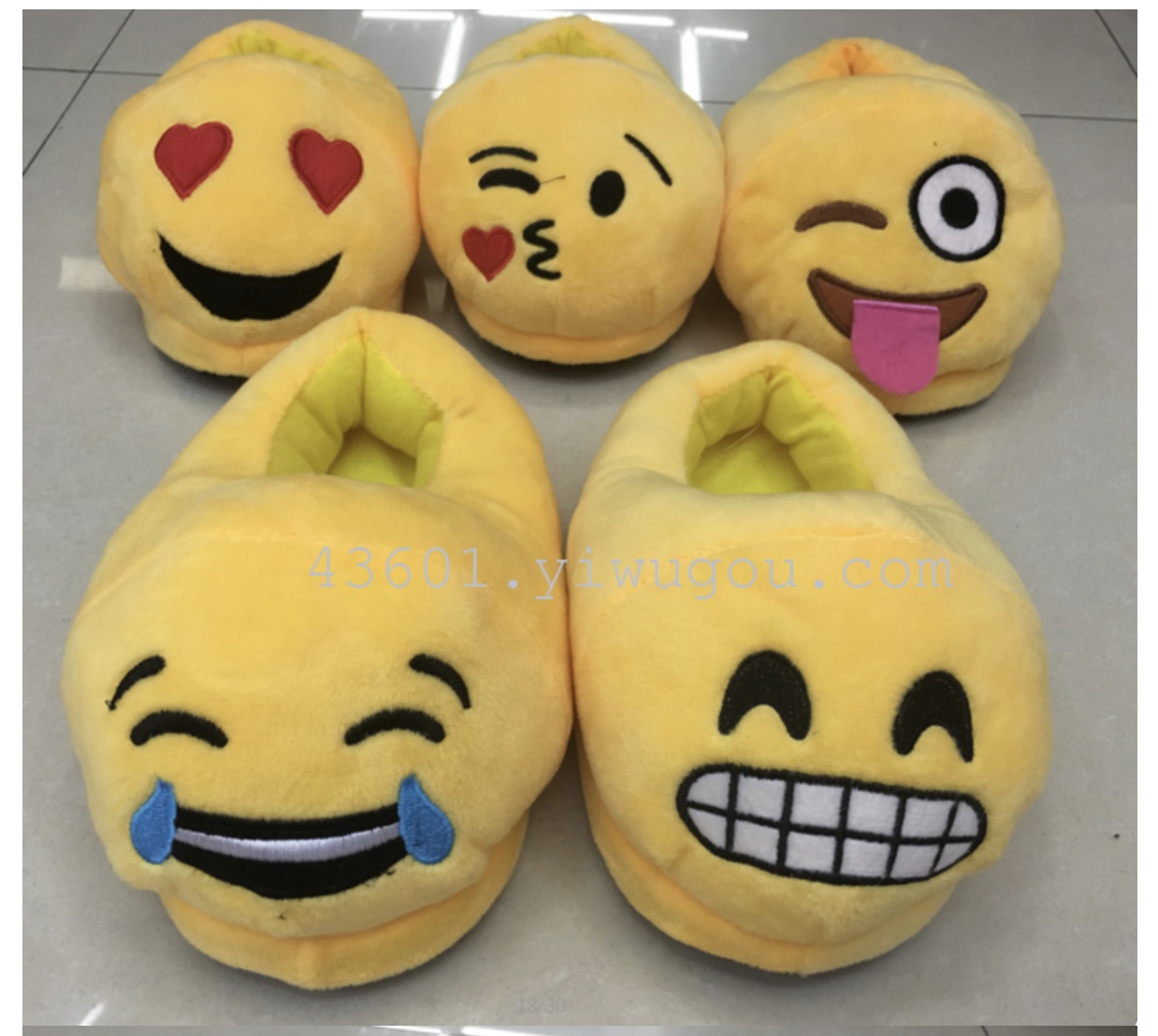 Best-selling QQ emoji slippers, cartoon plush slippers, qq emoji full-heel home warm wool slippers details Picture