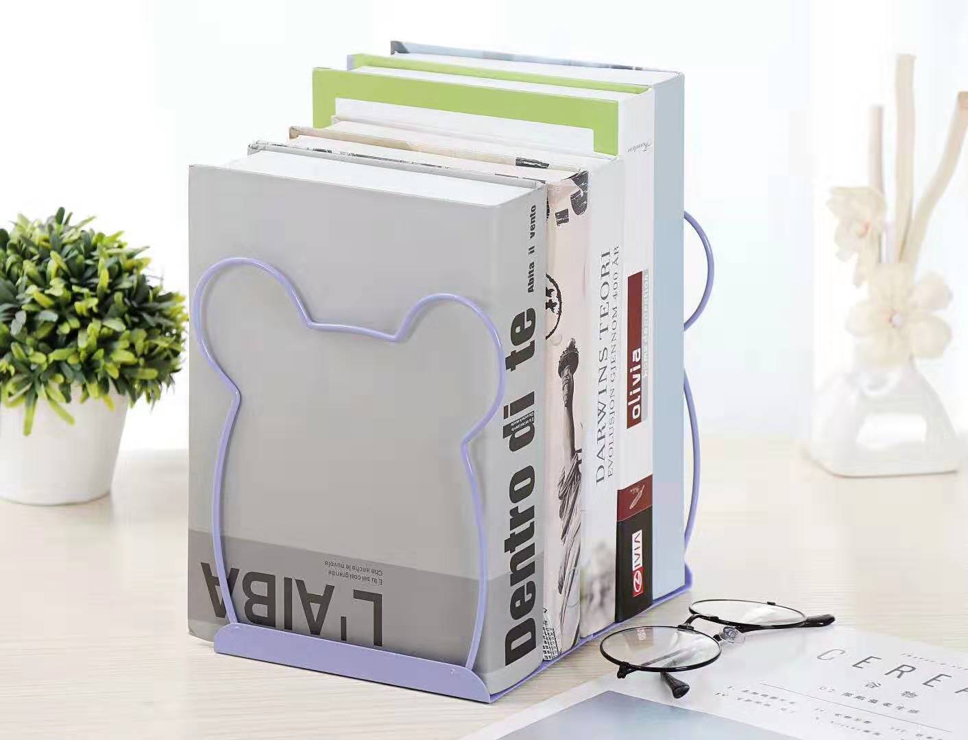 Little Bear Bookstand Student Office Bookstand Application Scenario