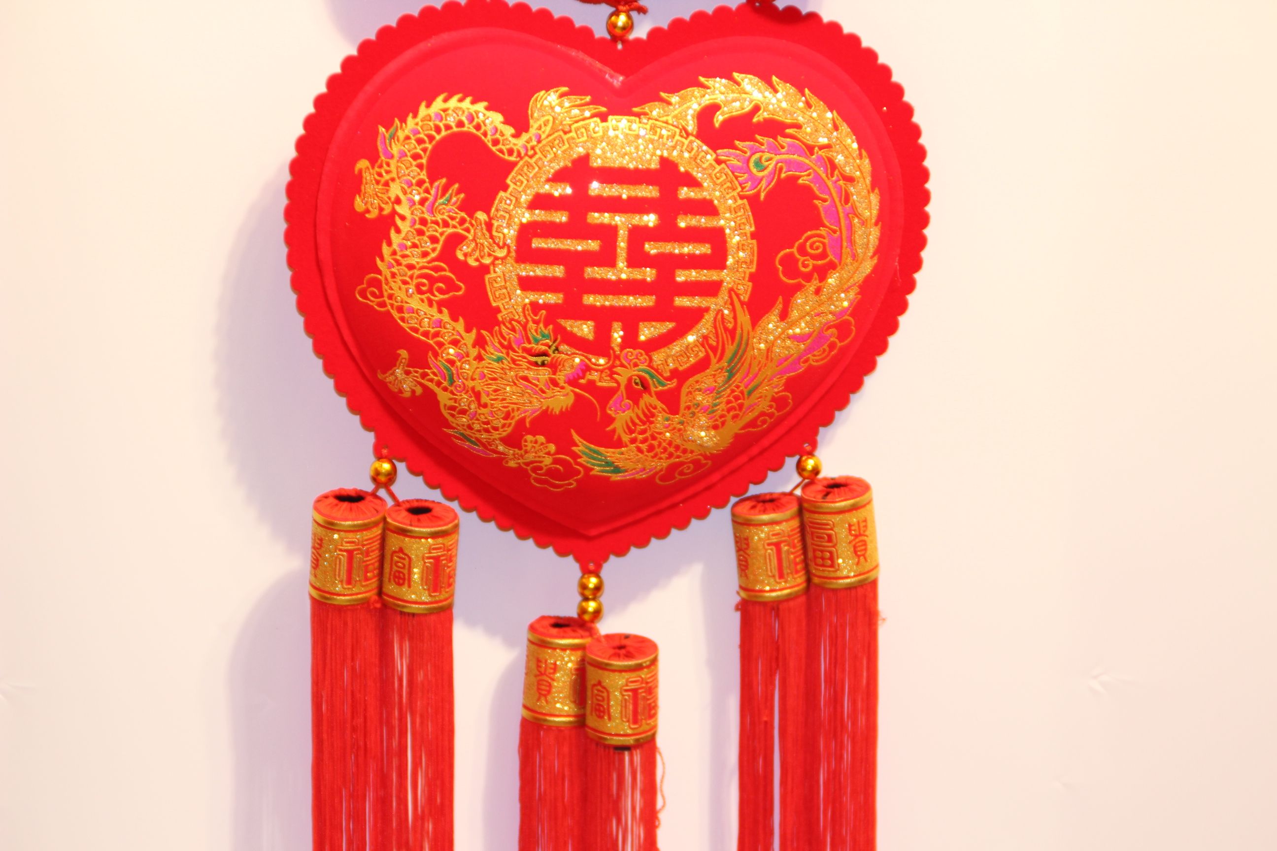 Top natural craft board, Mandarin ducks playing in water, peach heart gilded with auspicious characters, peach heart knot, Chinese knot, new hanging decoration, New Year goods, couplets Application Scenario