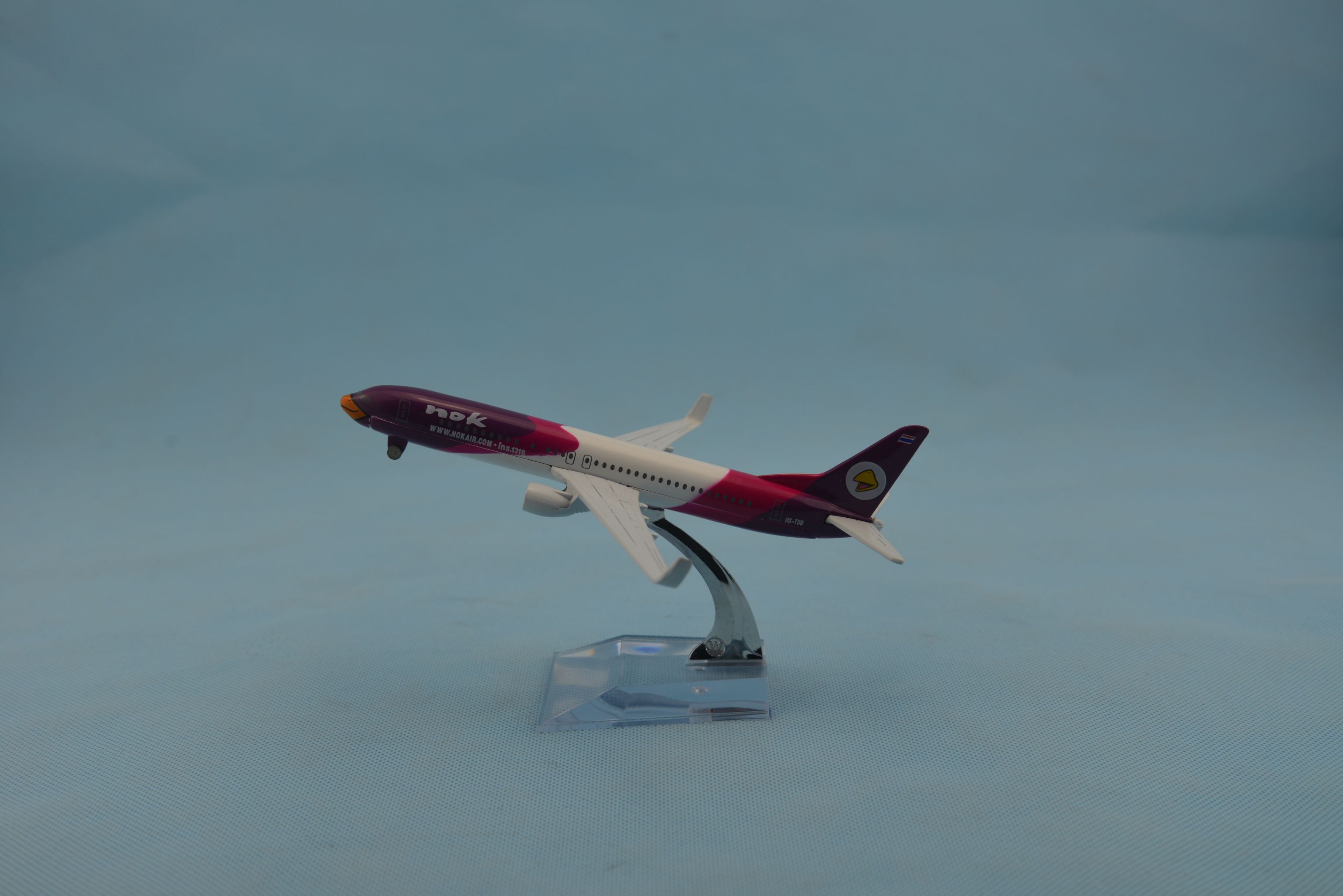 Metal model aircraft (Angry Birds (Purple) B737-800) metal model aircraft model aircraft model