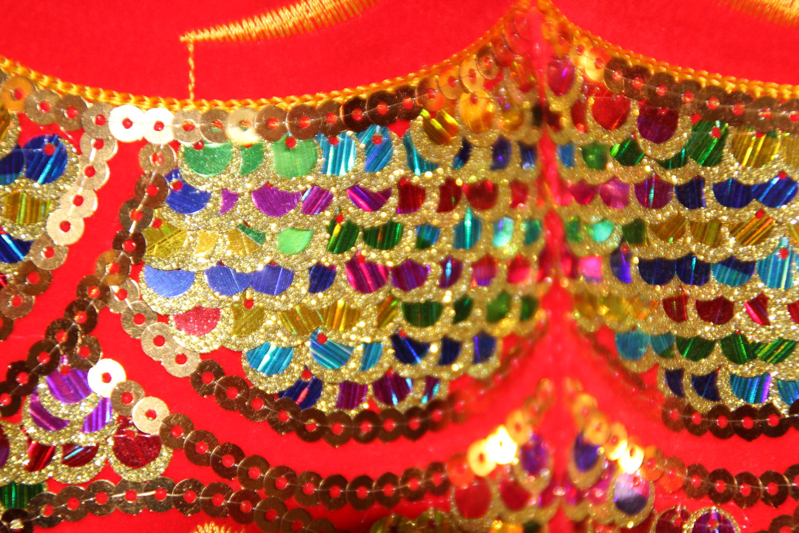 Dingran Craftsmanship, with an abundance every year, embroidered fish pairs, double-layer sequins, seven-color embroidered fish pairs, New Year's goods decoration fish Specification image