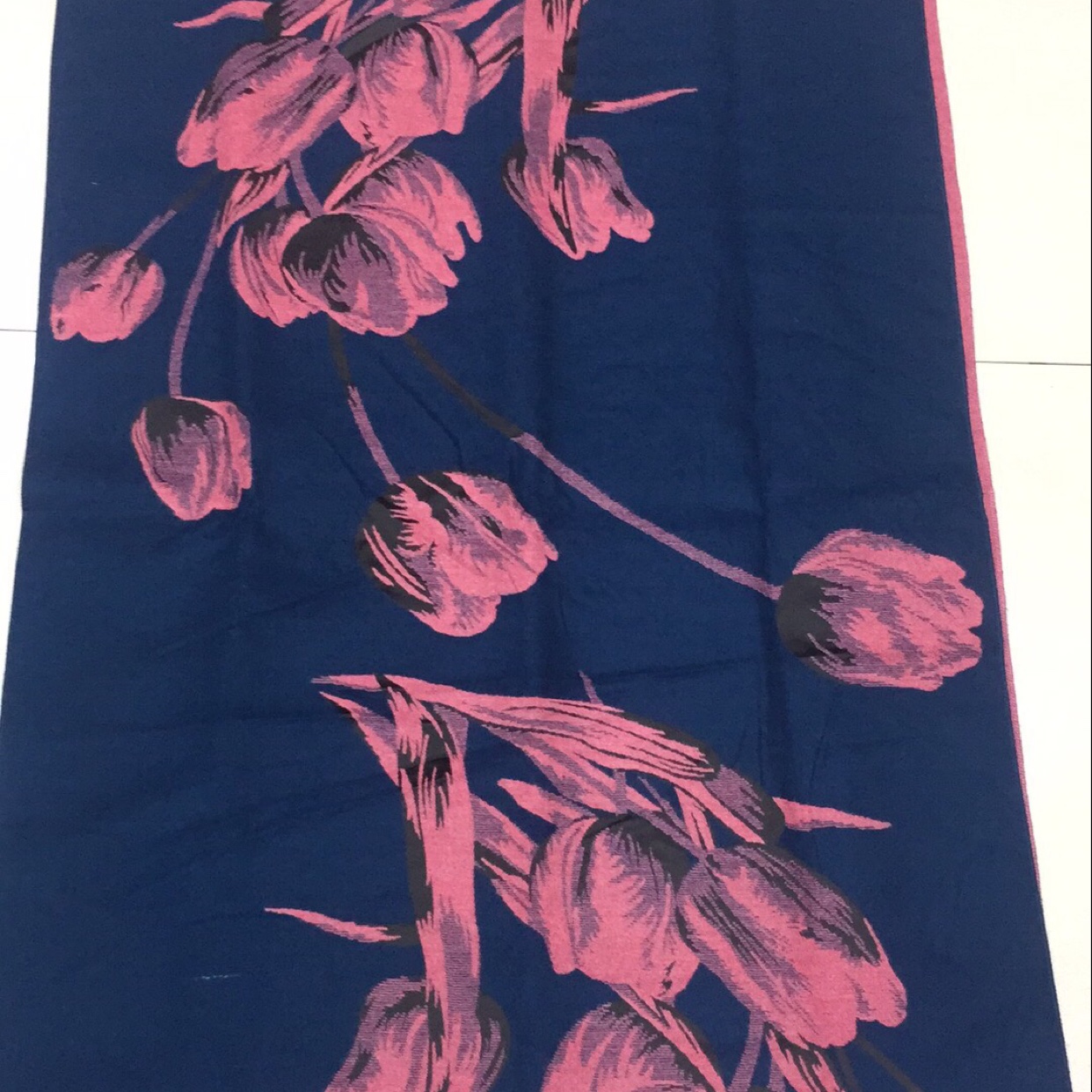 Cashmere scarf thumbnail