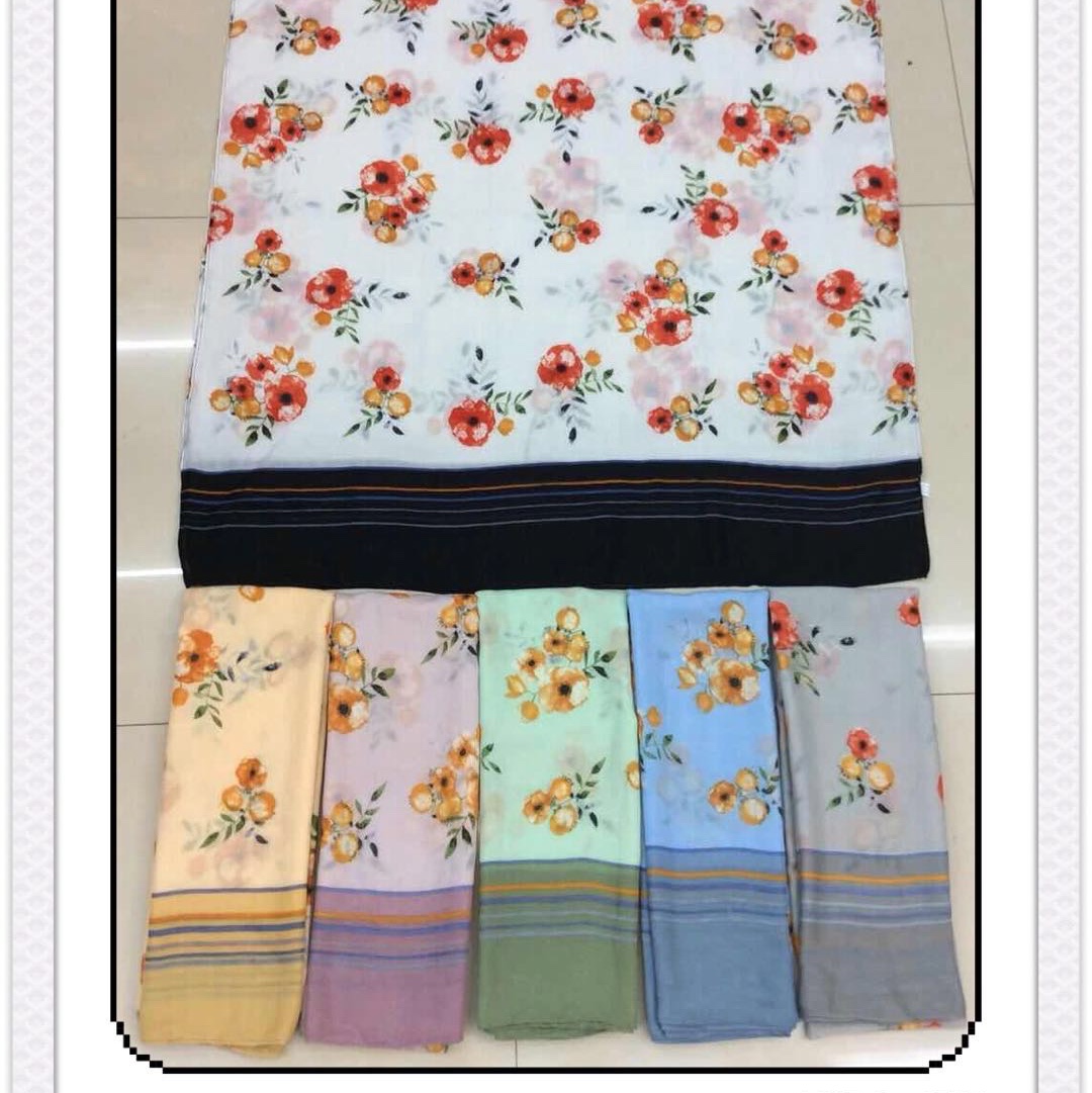 Gold scarf, a fashionable European and American printed satin casual and versatile scarf shawl undefined