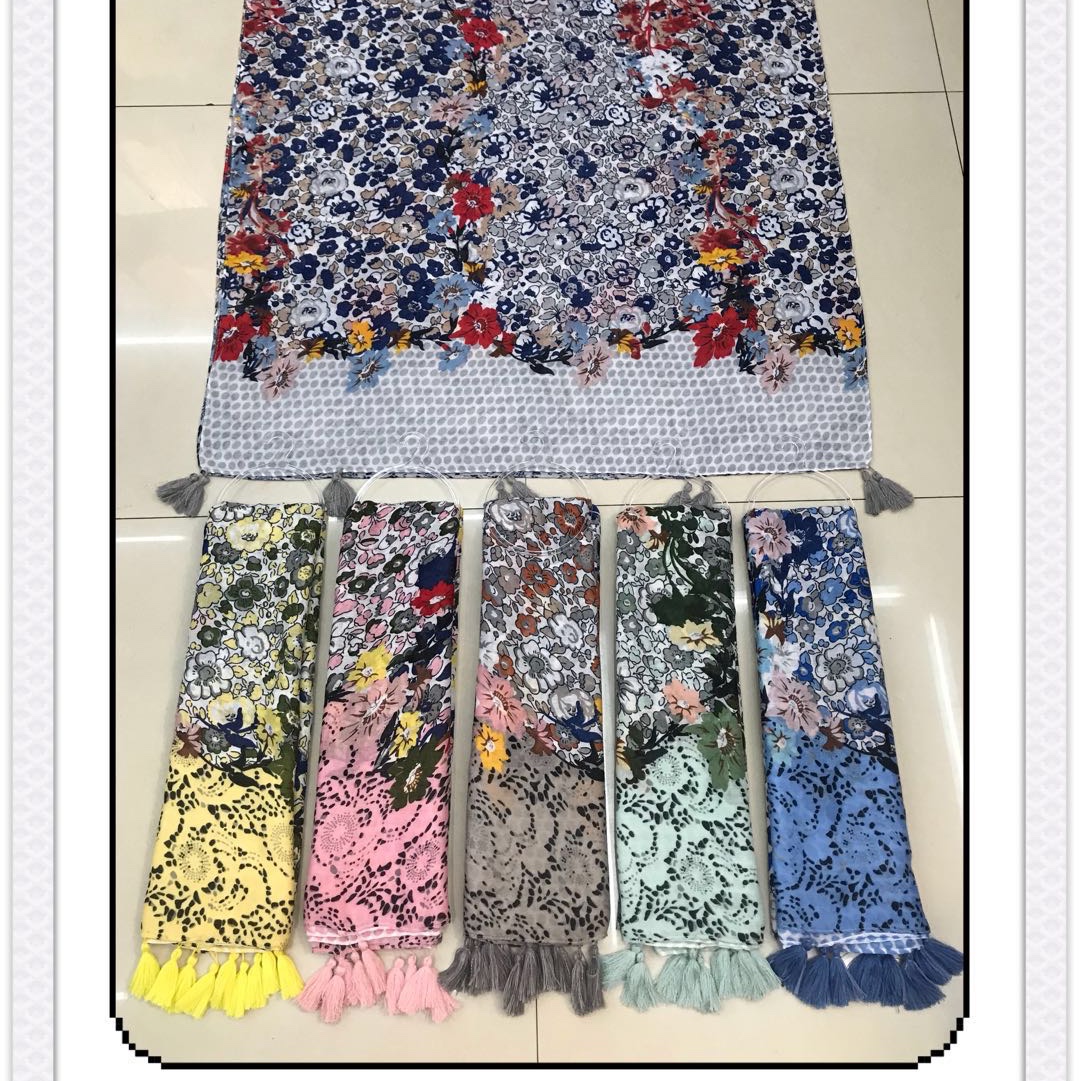Gold scarf, a fashionable European and American printed satin casual and versatile scarf shawl undefined