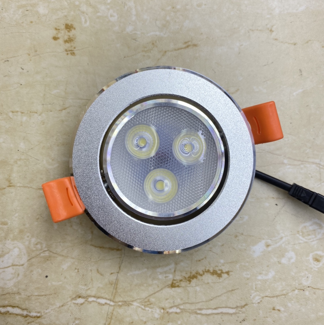 Silver ceiling light bulbs, bulb bulbs, bulb bulbs details Picture