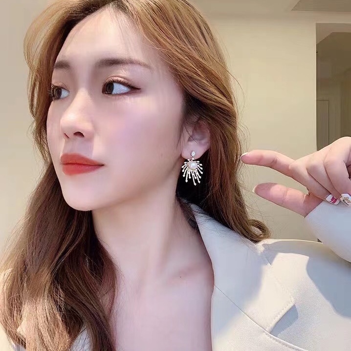 饰品/耳环/耳饰/米珠耳环/编织水晶耳钉产品图