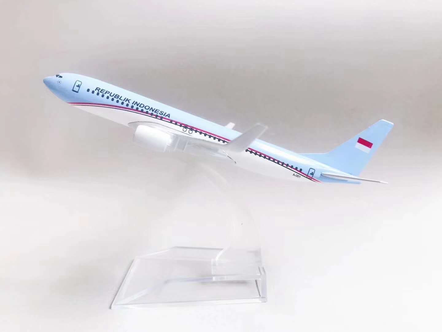 Metal aircraft model (Indonesian Presidential Plane B737-800) aircraft model alloy aircraft model