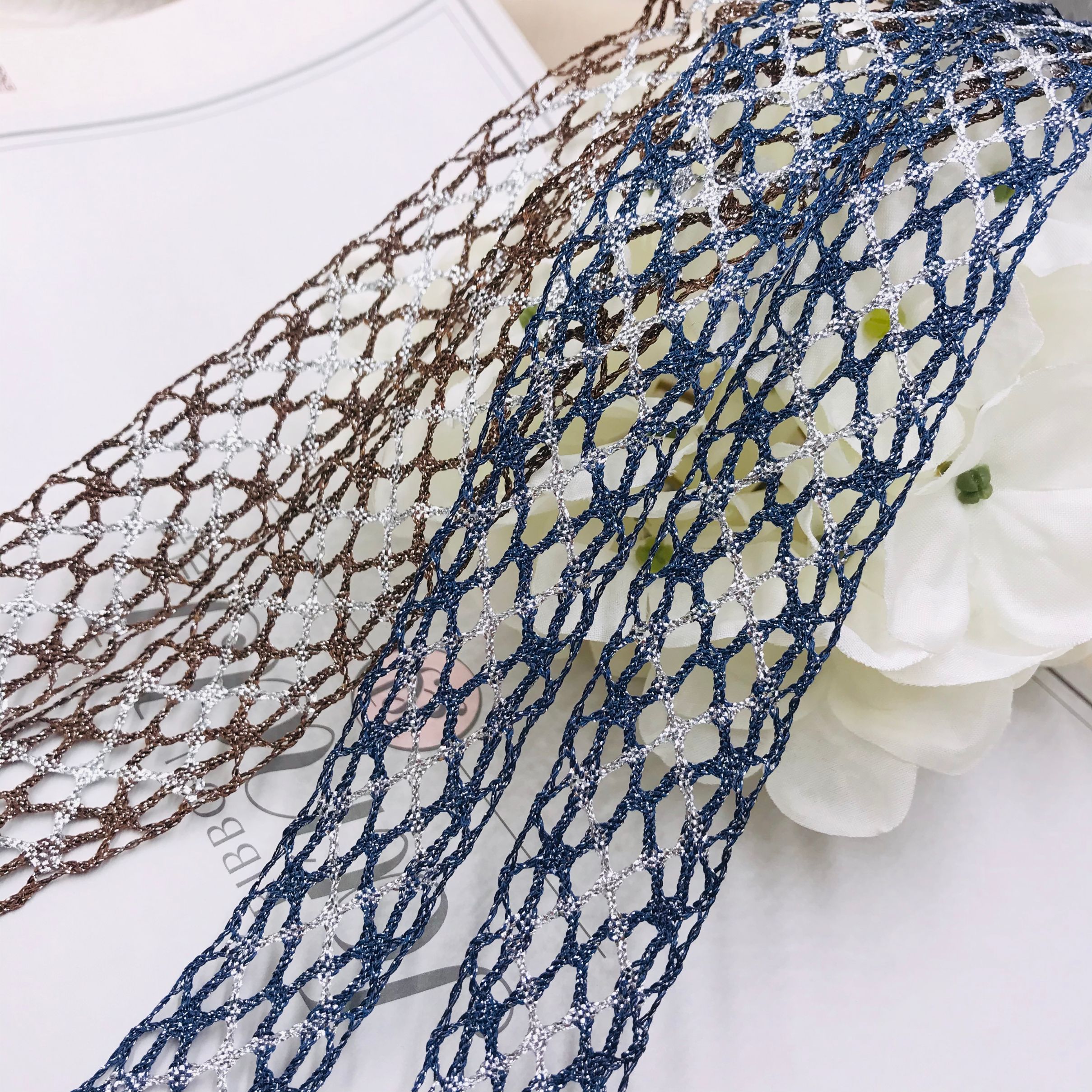 Yh2652- Identification Of Hollow Mesh With Bouquet Packaging Gift Materials details Picture