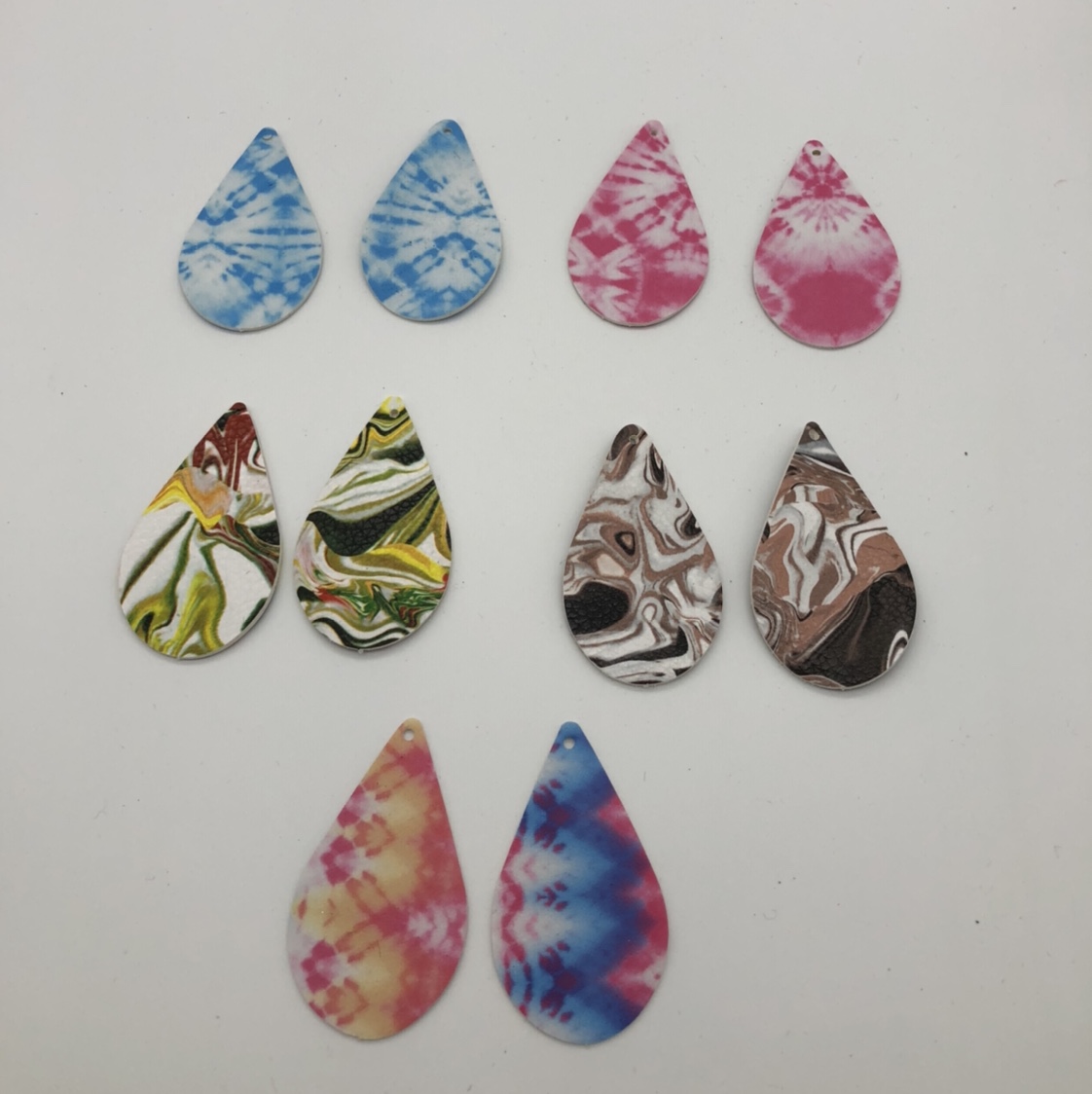 Earring jewelry thumbnail
