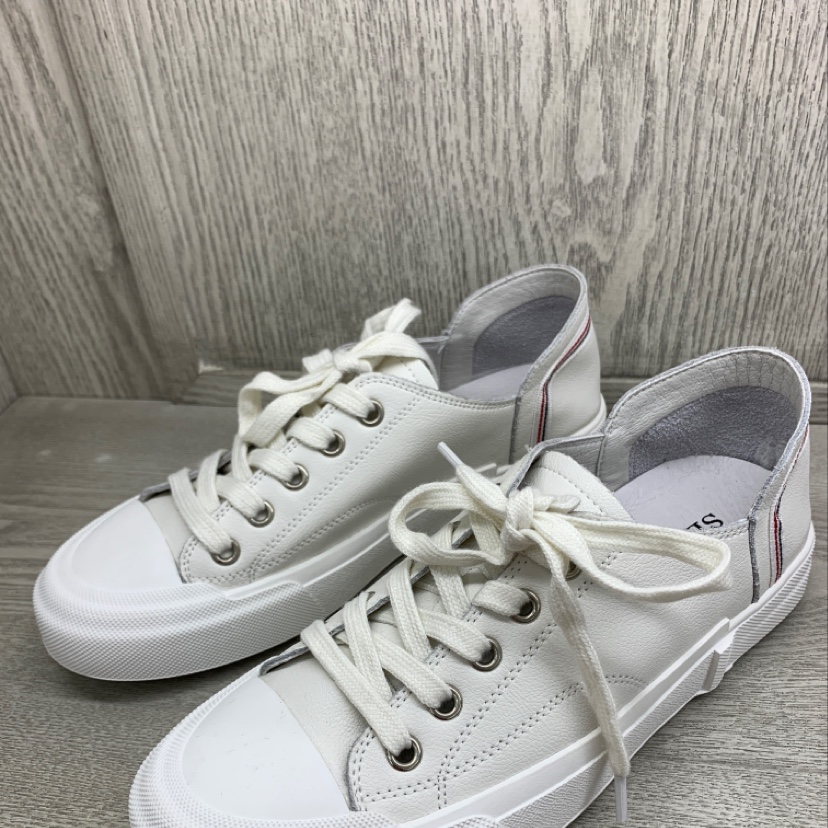 Classic design for leather casual shoes