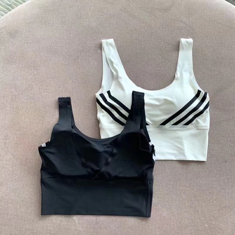 Summer ice silk strapless sports yoga vest, women's underwear, chest wrap, bottom layer, halter top, V-shaped backless belt, chest pad, worn outside Specification image