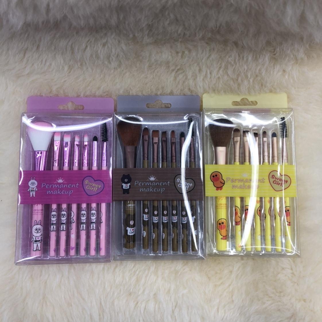 7 makeup brushes with cartoon patterns thumbnail