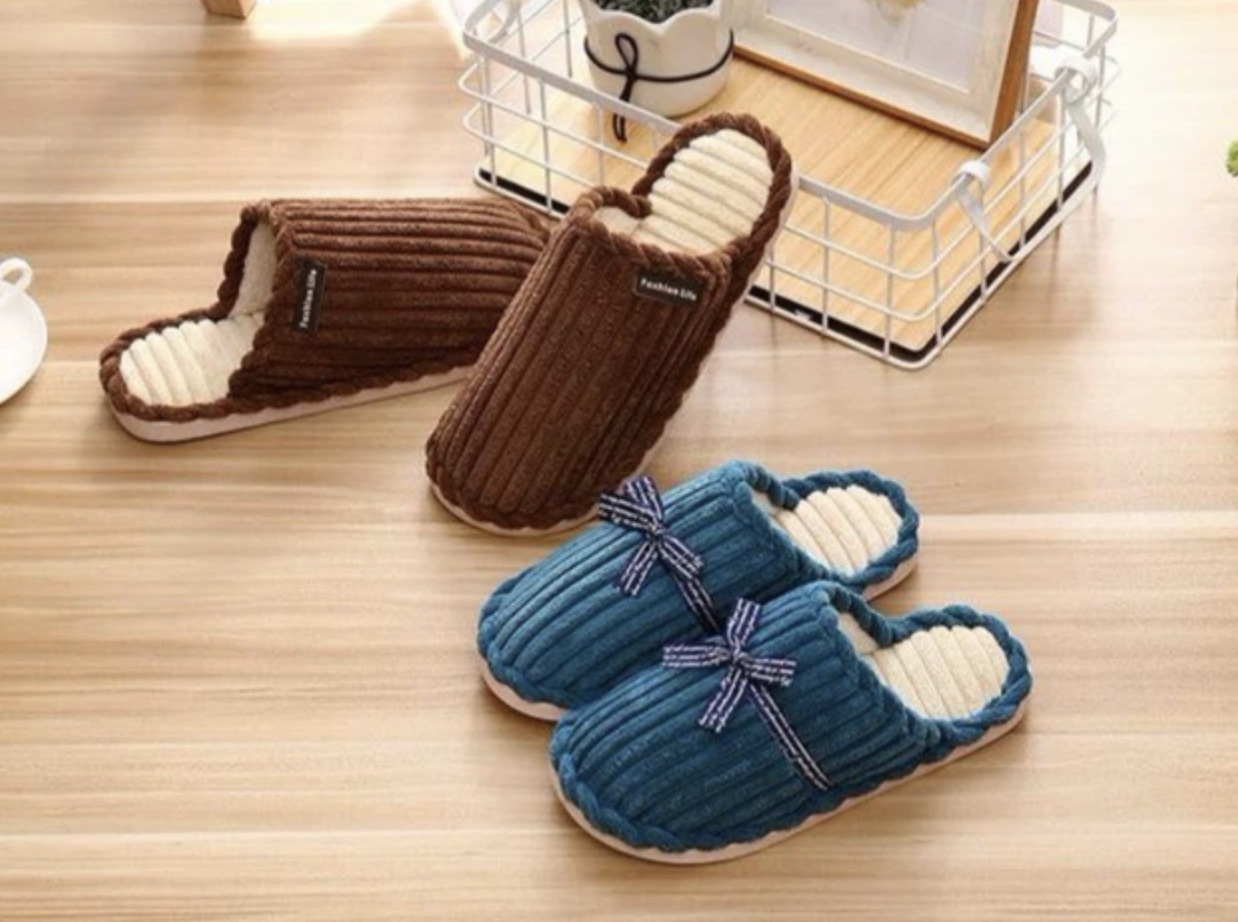 Corduroy couple cotton slippers for indoor warmth, thick-soled anti-slip, wool winter shoes, cotton for men and women Item Picture