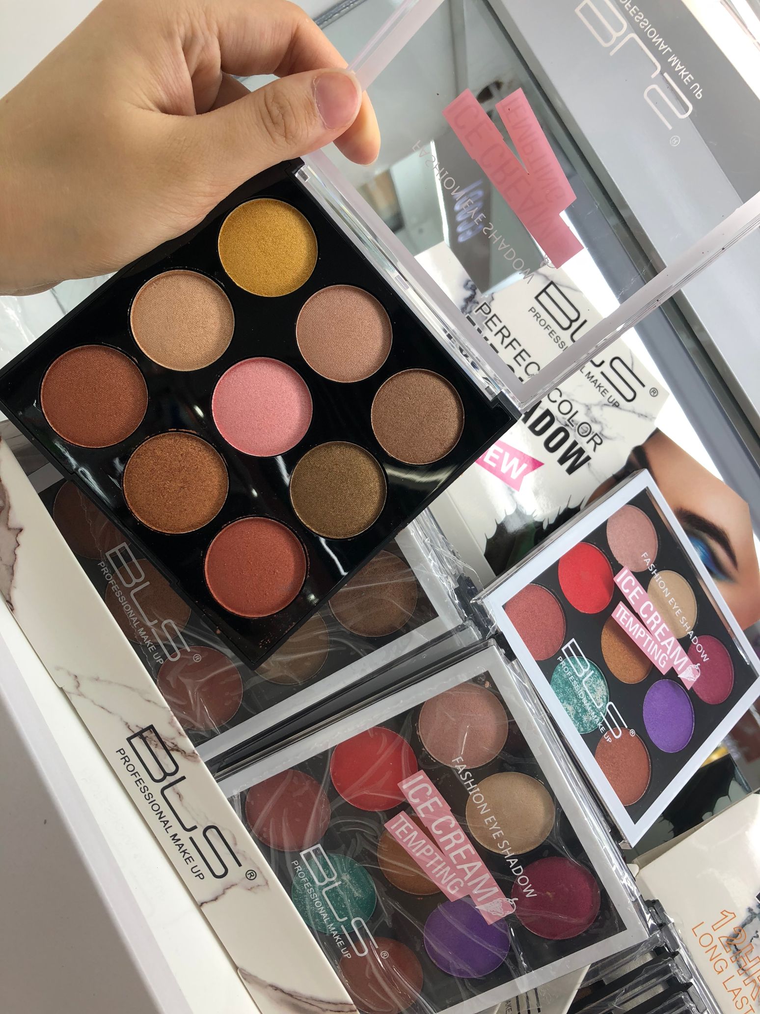 Foreign trade 12 color eye shadow polarized earth color highlighter eye shadow stage makeup thumbnail