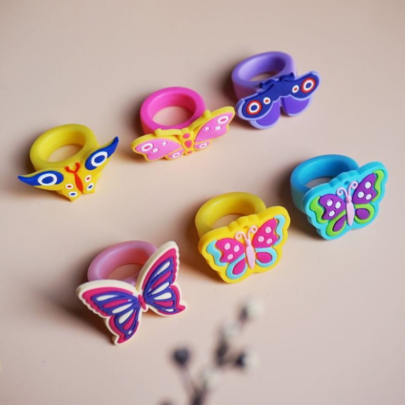 Animal butterfly PVC soft rubber ring, cartoon children's ring Application Scenario