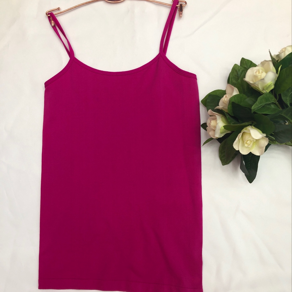 Lady's vest with seamless sling for export thumbnail
