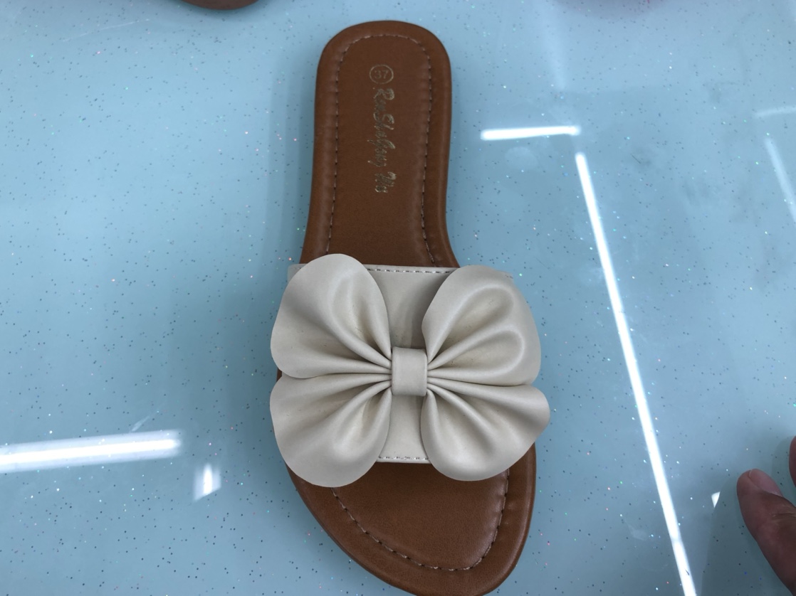 "Human and Shark Dance" one-line flower-patterned, breathable, British and Korean style fashionable and trendy casual women's slippers Specification image