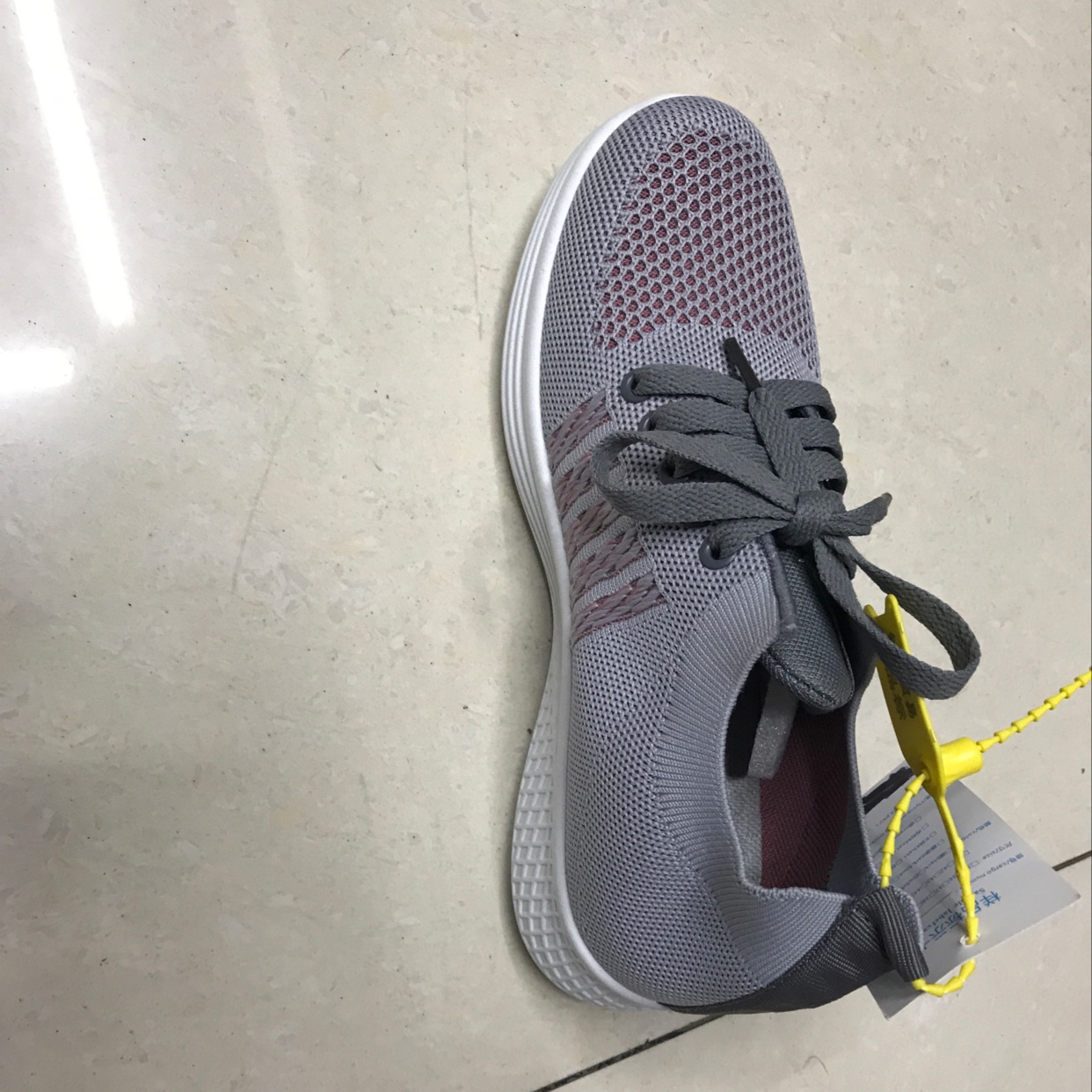 Gray Women details Picture