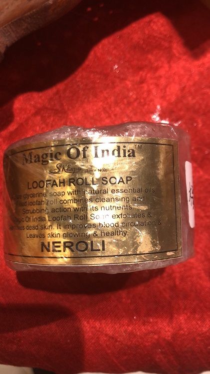 印度高档圆形丝瓜络精油皂详情图2