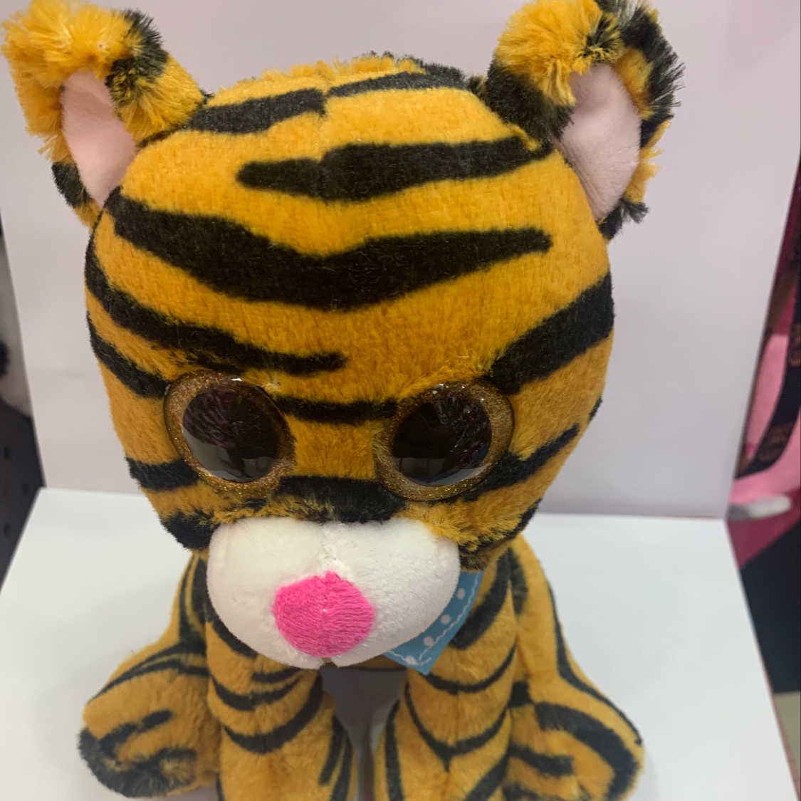 坐姿老虎(22cm)100个一件，体积0.3