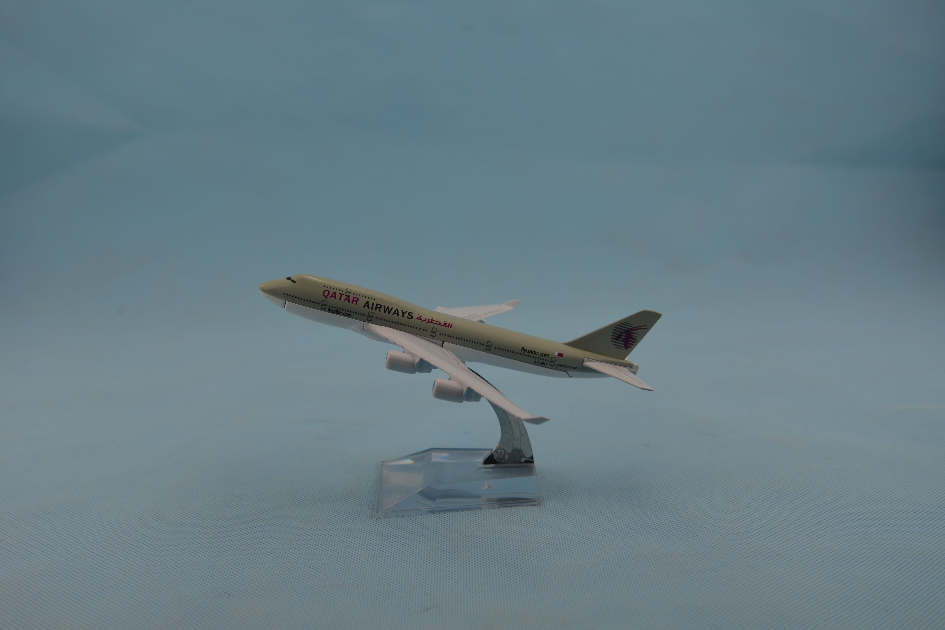 金属飞机模型（卡塔尔航空B747-400）飞机模型  合金飞机模型